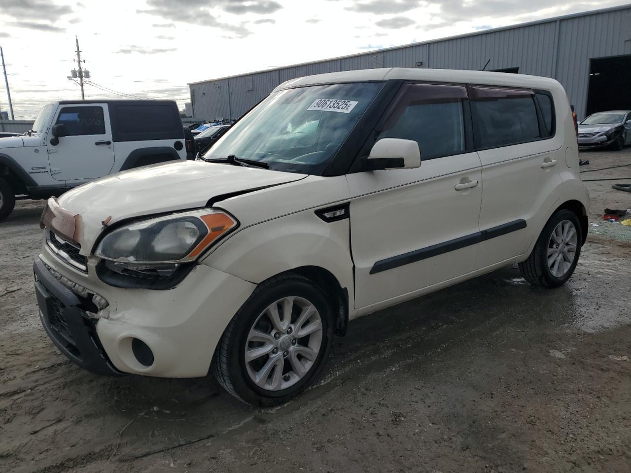 2013 KIA SOUL