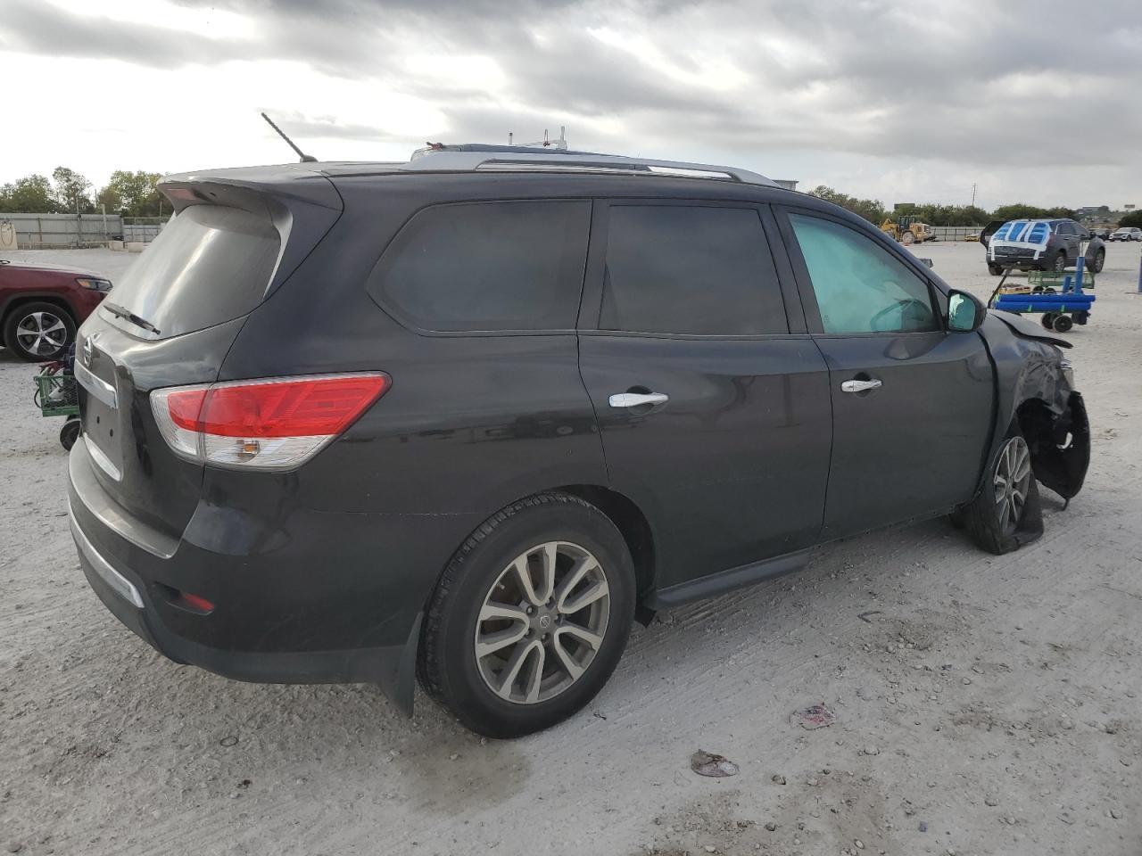 2015 NISSAN PATHFINDER