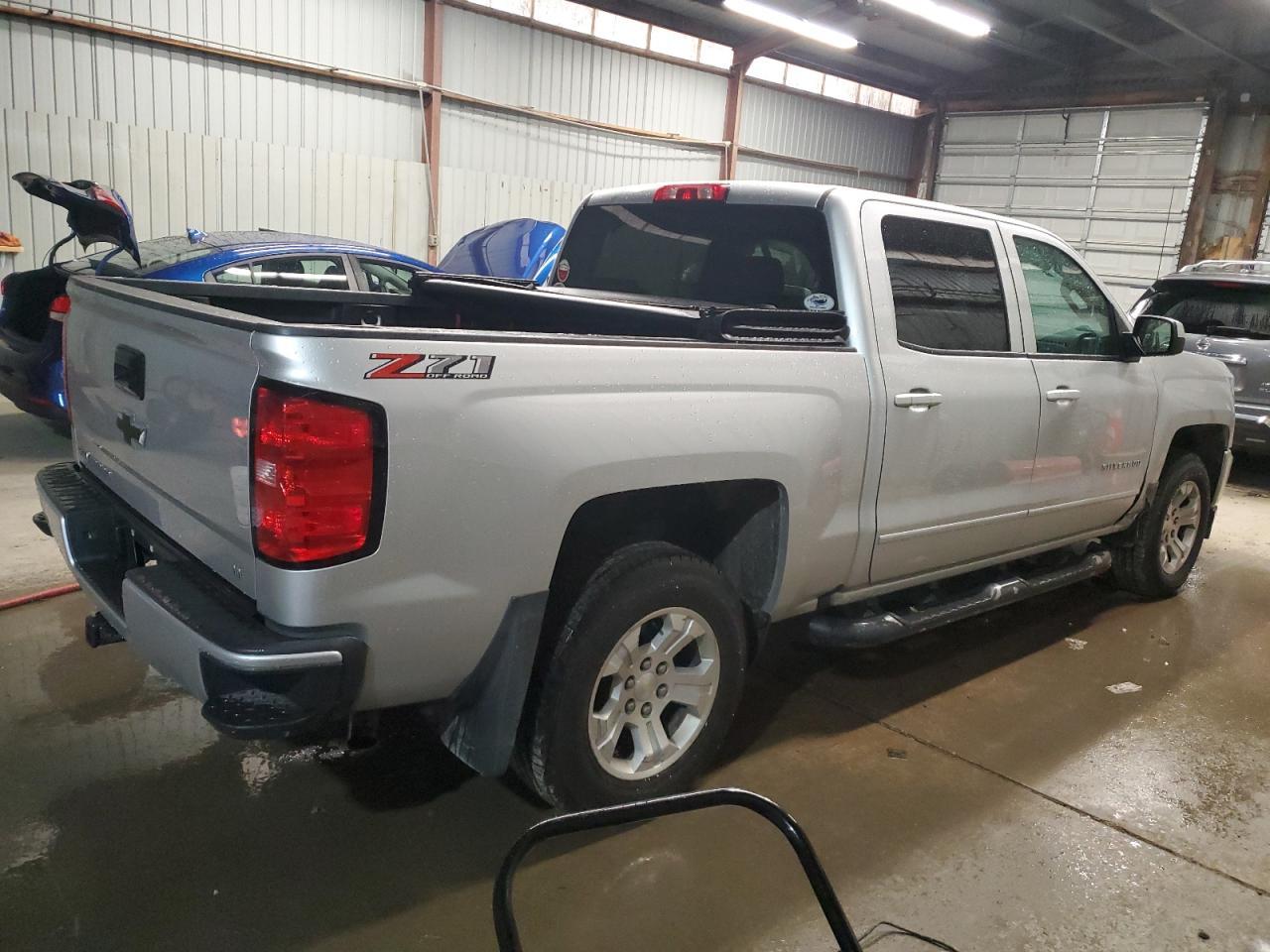 2018 CHEVROLET Silverado