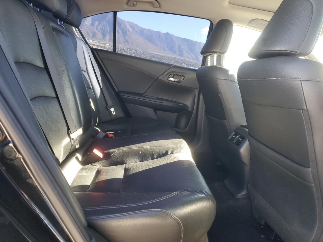 2017 HONDA ACCORD