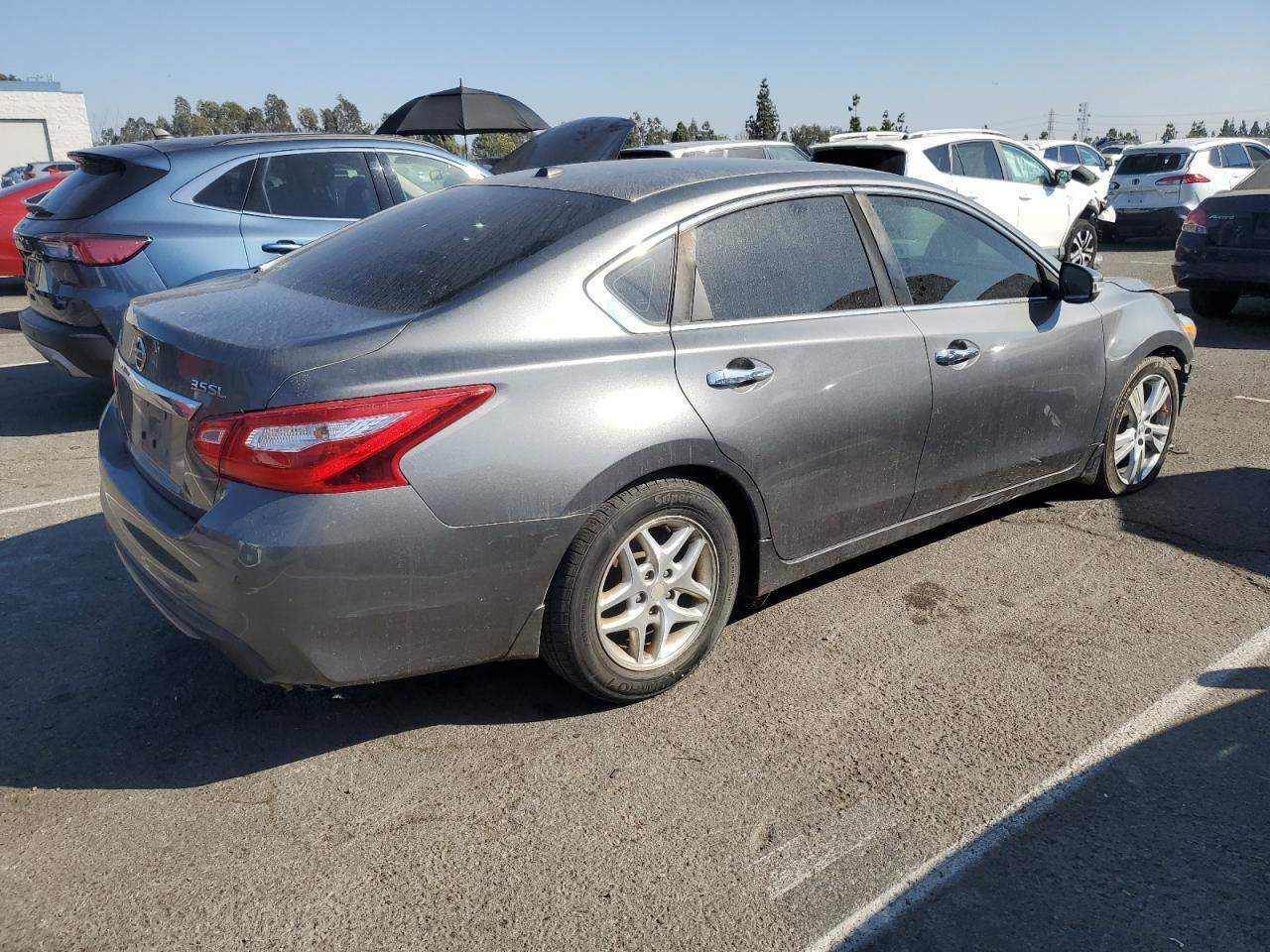 2017 NISSAN ALTIMA