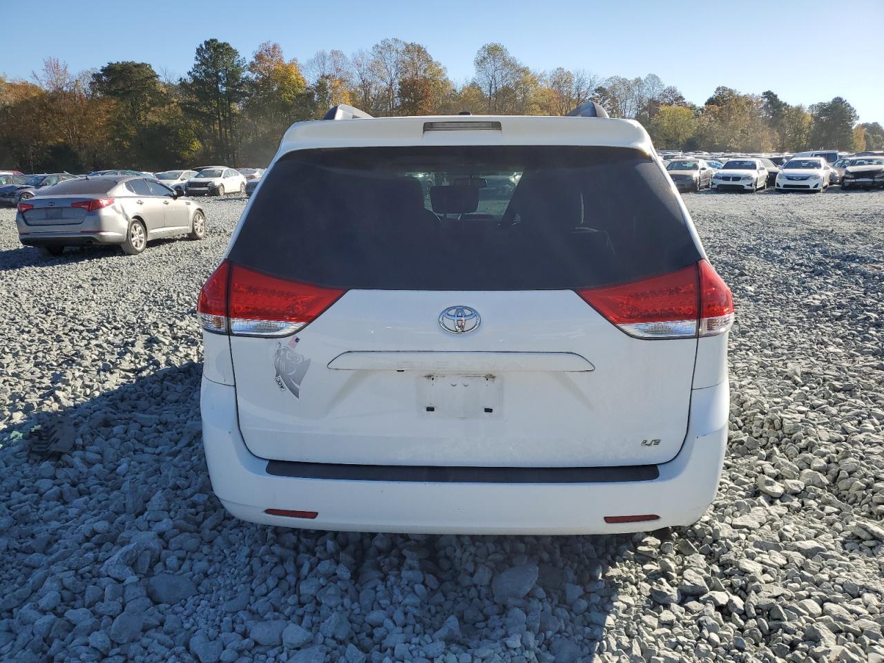 2013 TOYOTA SIENNA