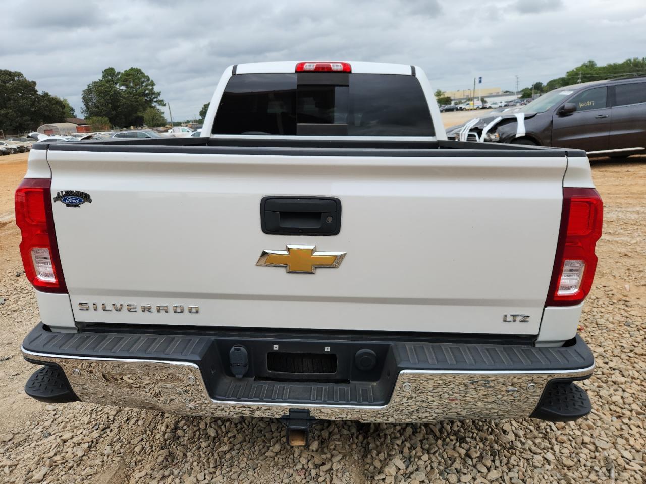 2017 CHEVROLET Silverado