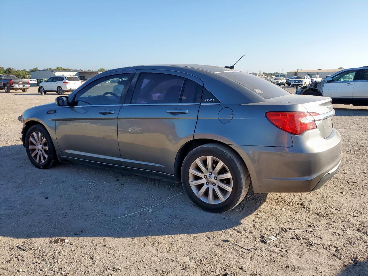 2012 CHRYSLER 200