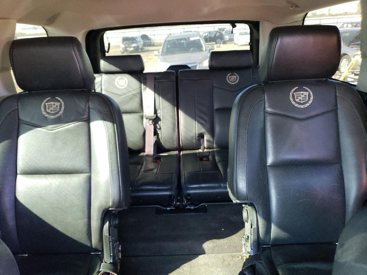 2012 CADILLAC ESCALADE