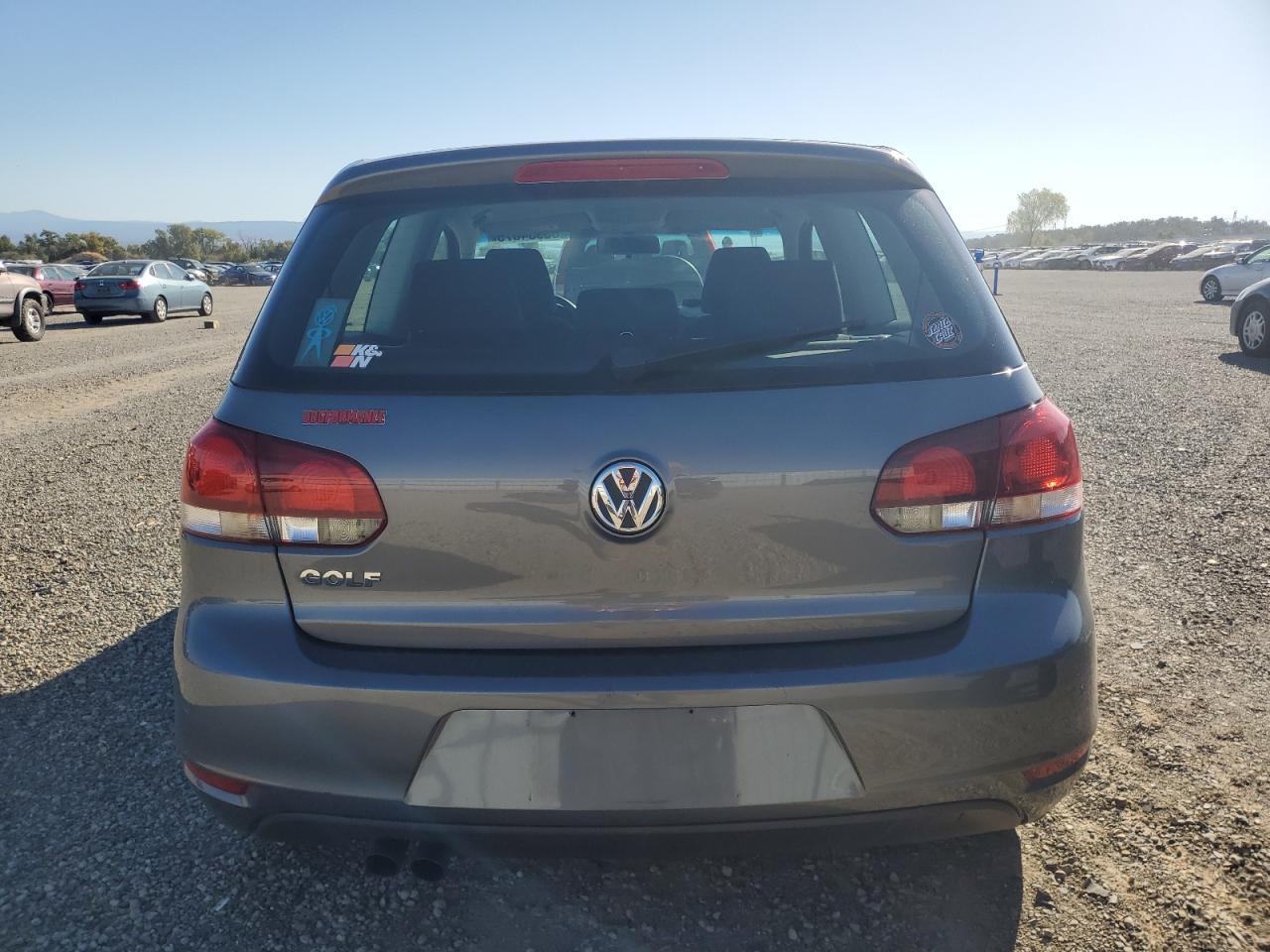 2013 VOLKSWAGEN GOLF