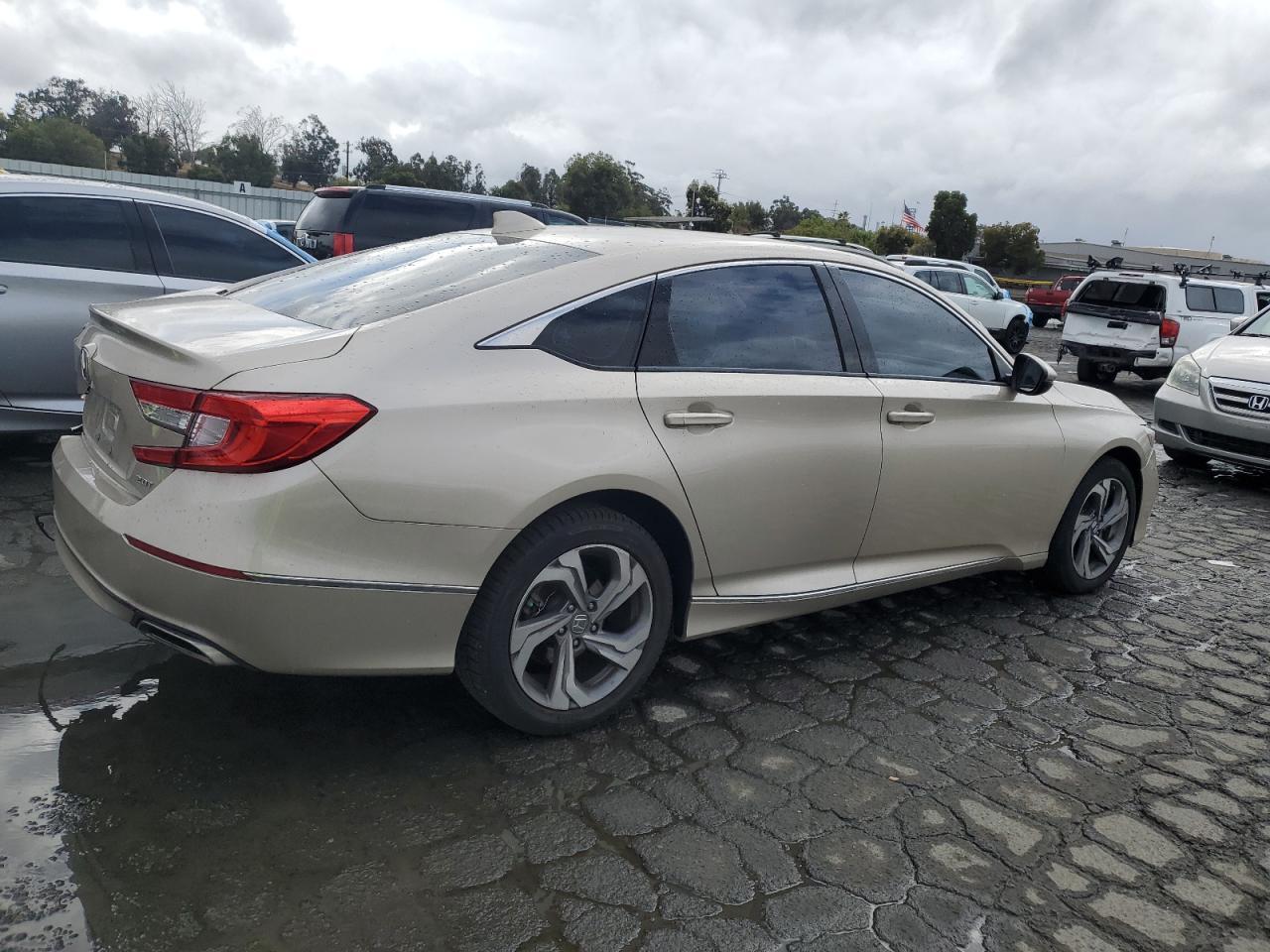 2018 HONDA ACCORD