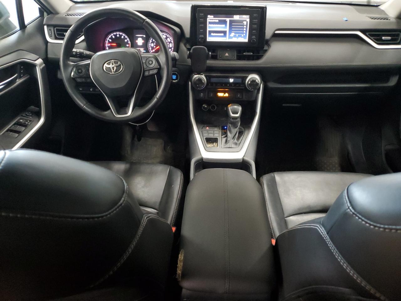 2019 TOYOTA RAV4
