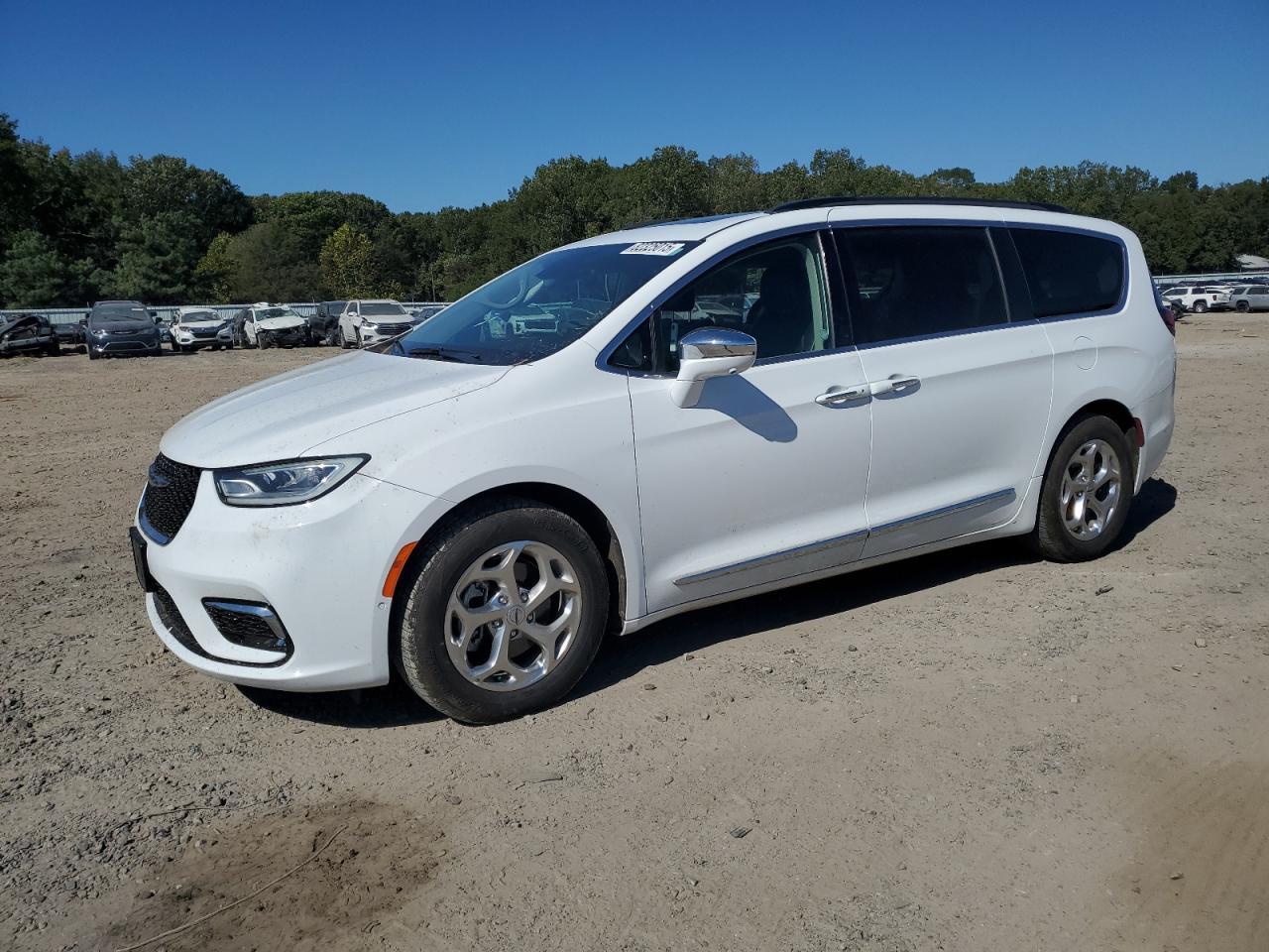 2022 CHRYSLER Pacifica