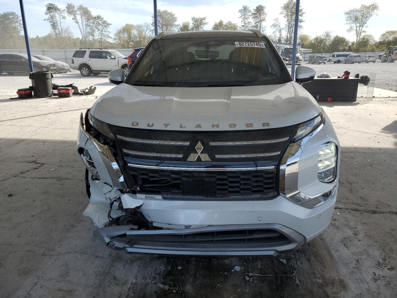 2025 MITSUBISHI outlander