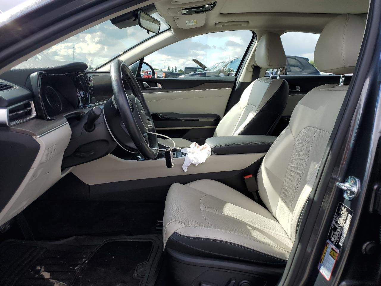 2022 KIA K5