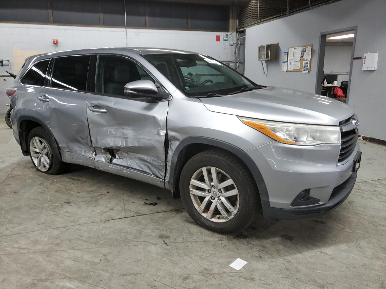 2014 TOYOTA HIGHLANDER