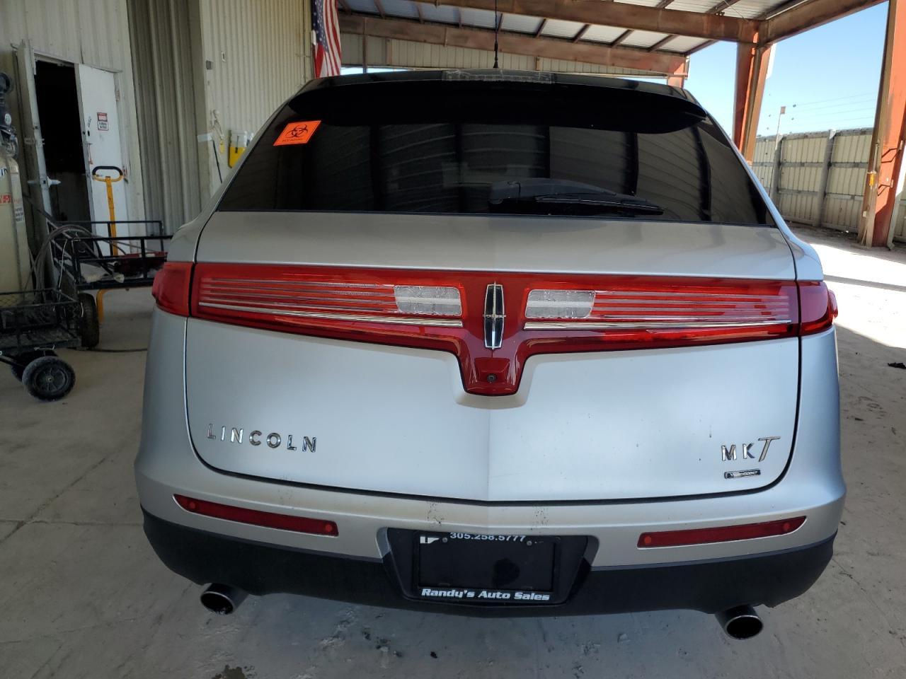 2014 LINCOLN MKT