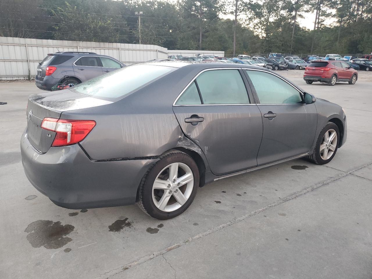 2014 TOYOTA CAMRY