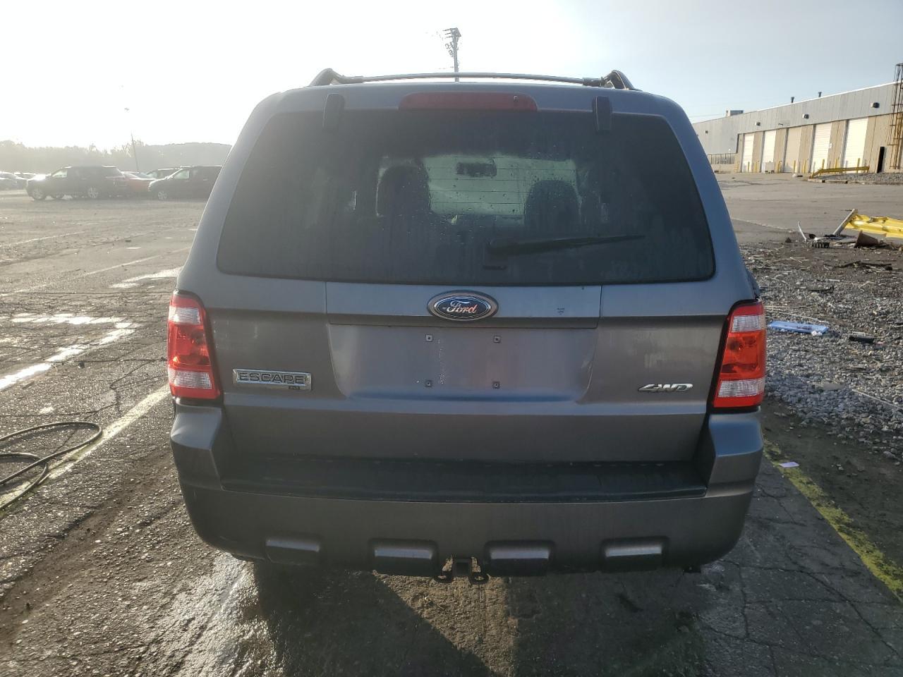 2009 FORD ESCAPE