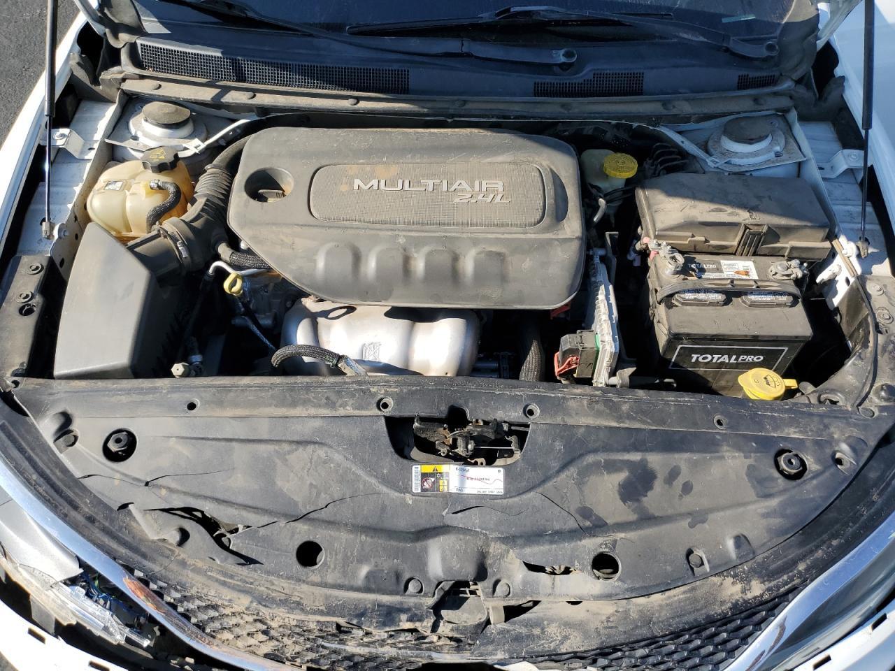 2016 CHRYSLER 200