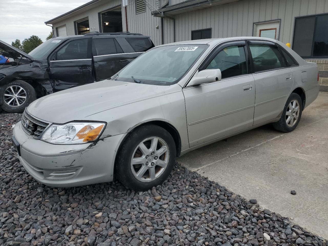 2004 TOYOTA Avalon