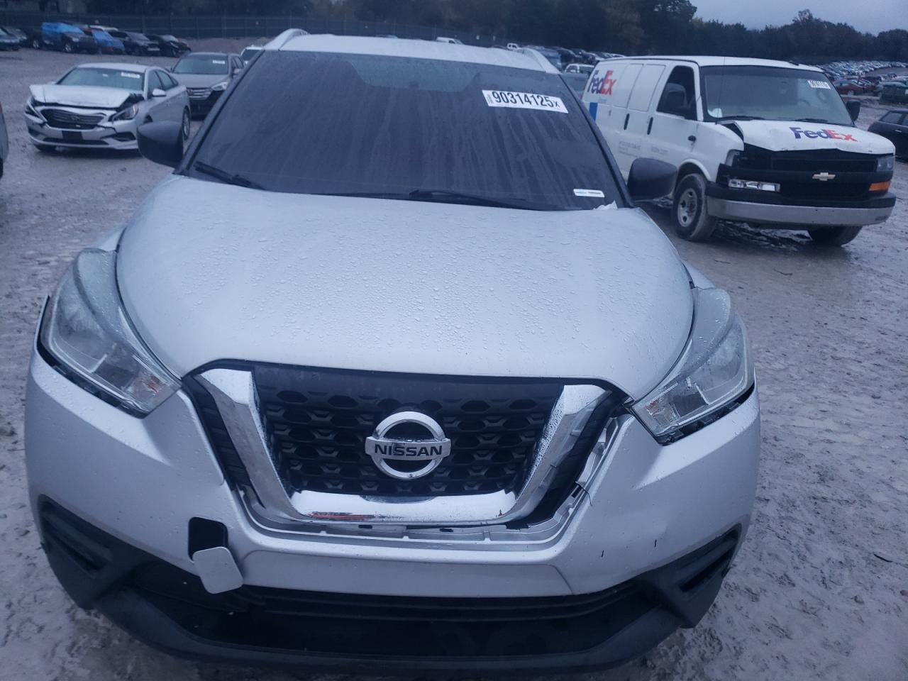 2019 NISSAN KICKS