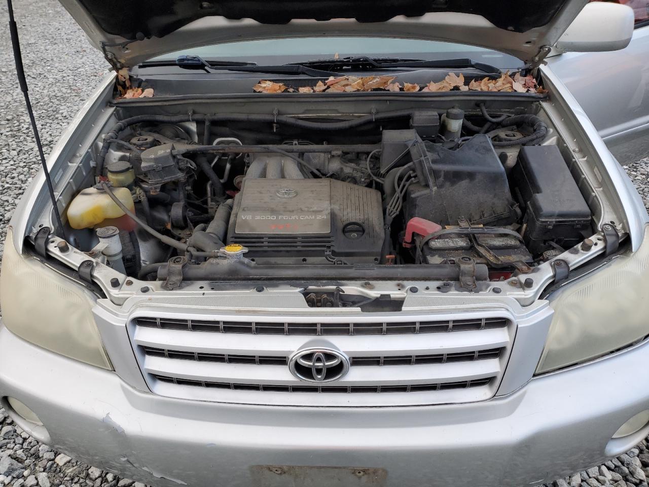 2003 TOYOTA HIGHLANDER