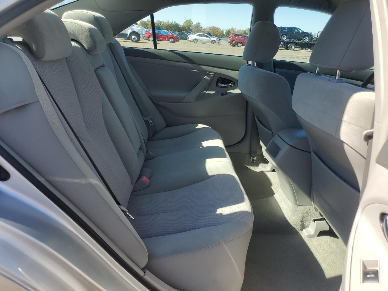 2011 TOYOTA CAMRY