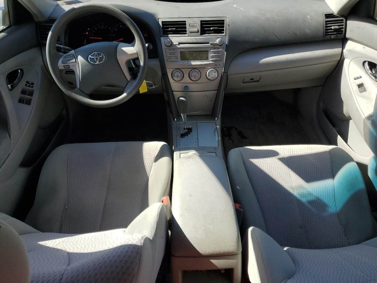2011 TOYOTA CAMRY