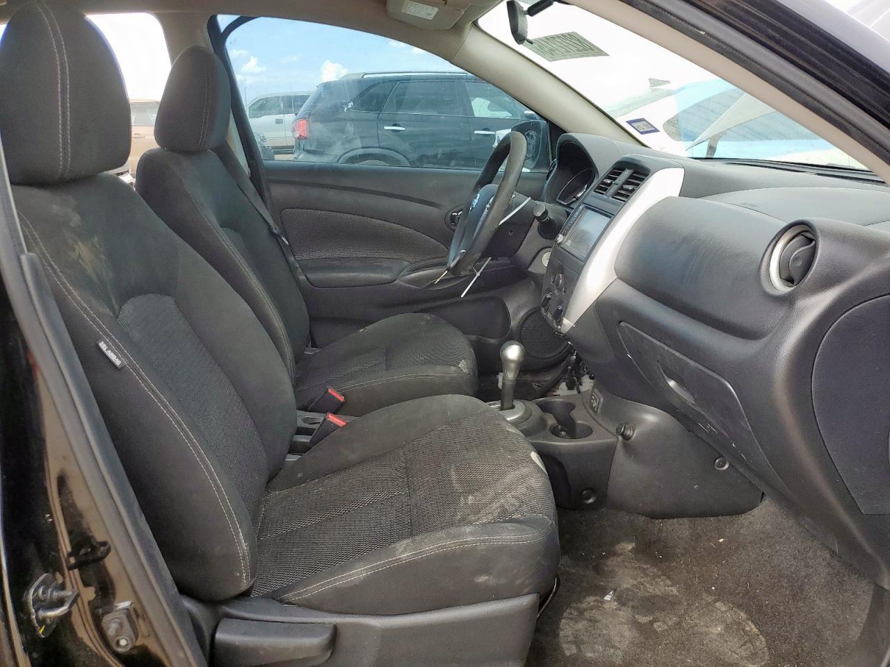 2019 NISSAN VERSA