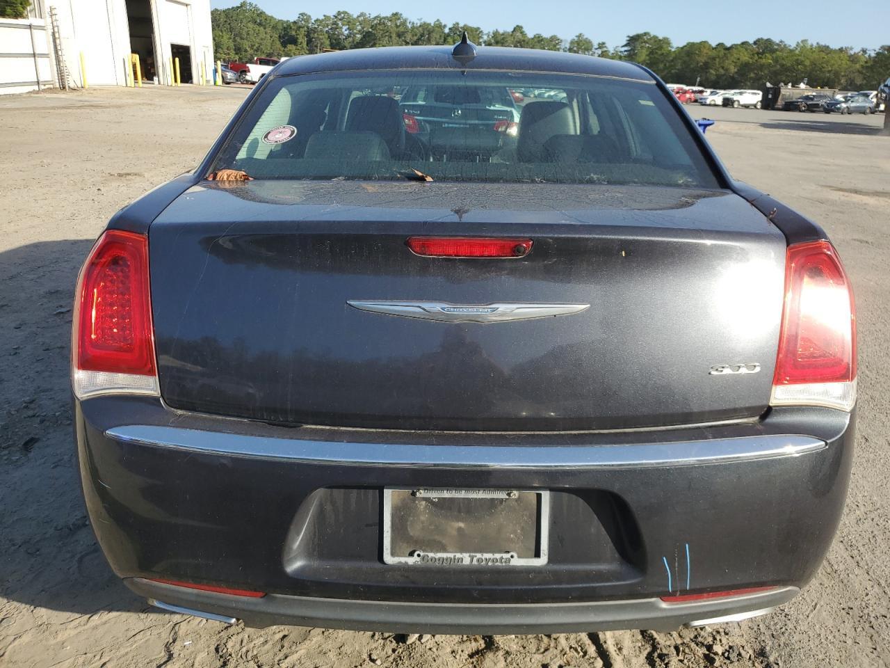 2015 CHRYSLER 300