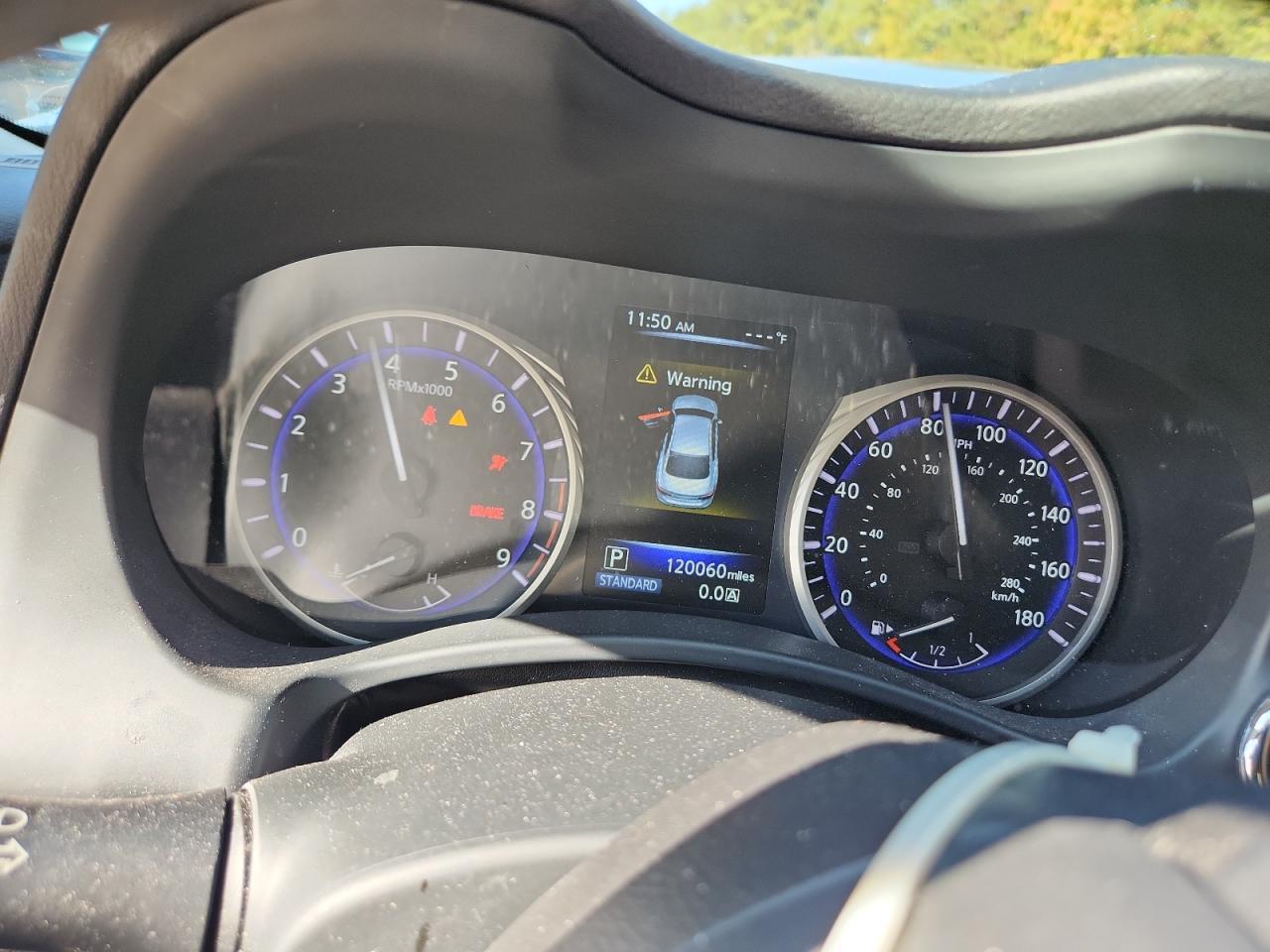 2015 INFINITI Q50