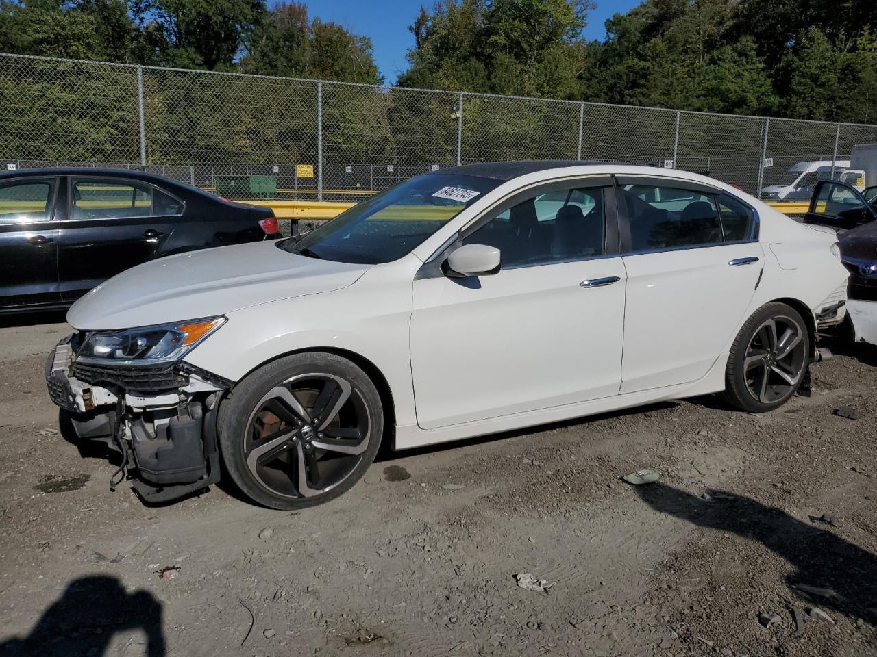 2017 HONDA ACCORD