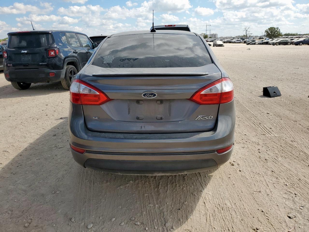 2014 FORD Fiesta
