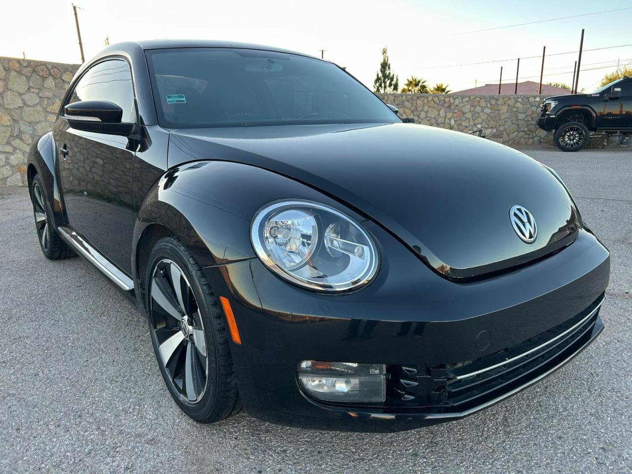 2012 VOLKSWAGEN Beetle