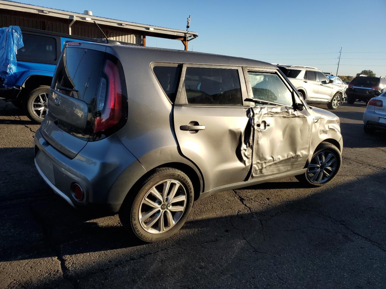 2018 KIA SOUL