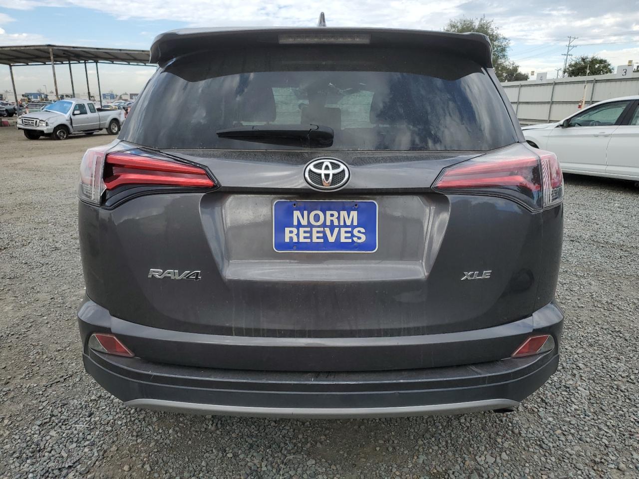 2018 TOYOTA RAV4