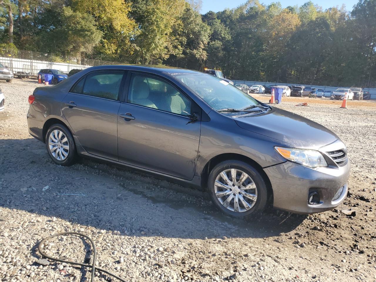 2013 TOYOTA COROLLA