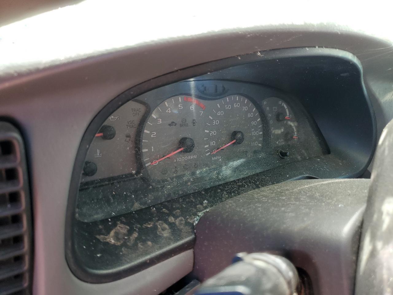 2003 TOYOTA Sequoia