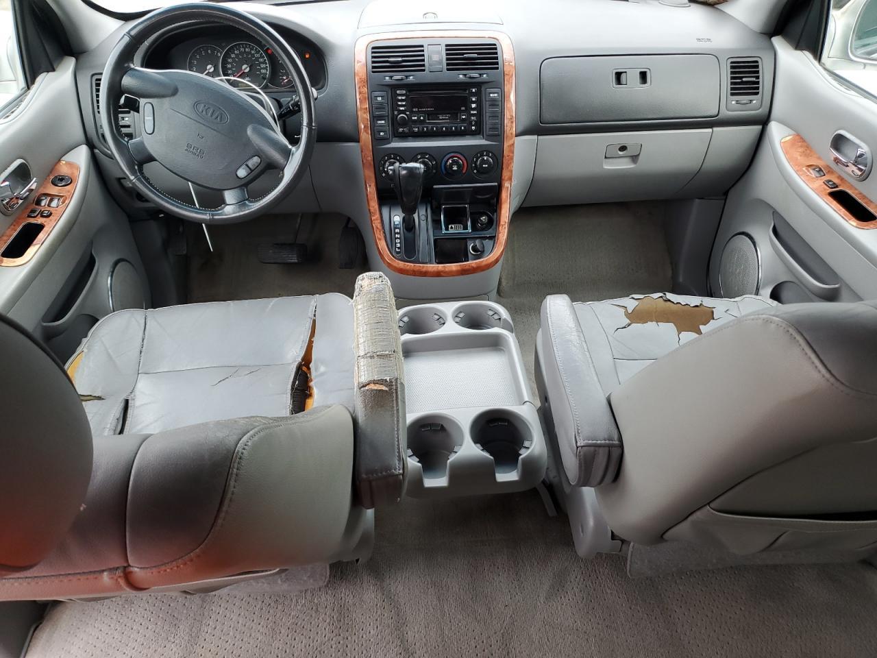 2004 KIA SEDONA