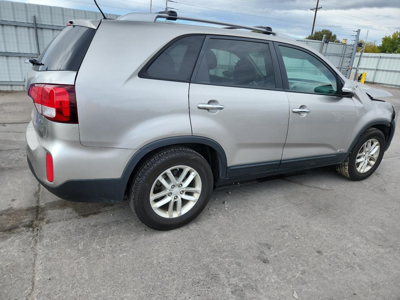 2015 KIA SORENTO