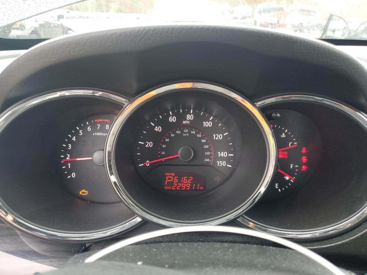 2011 KIA SORENTO
