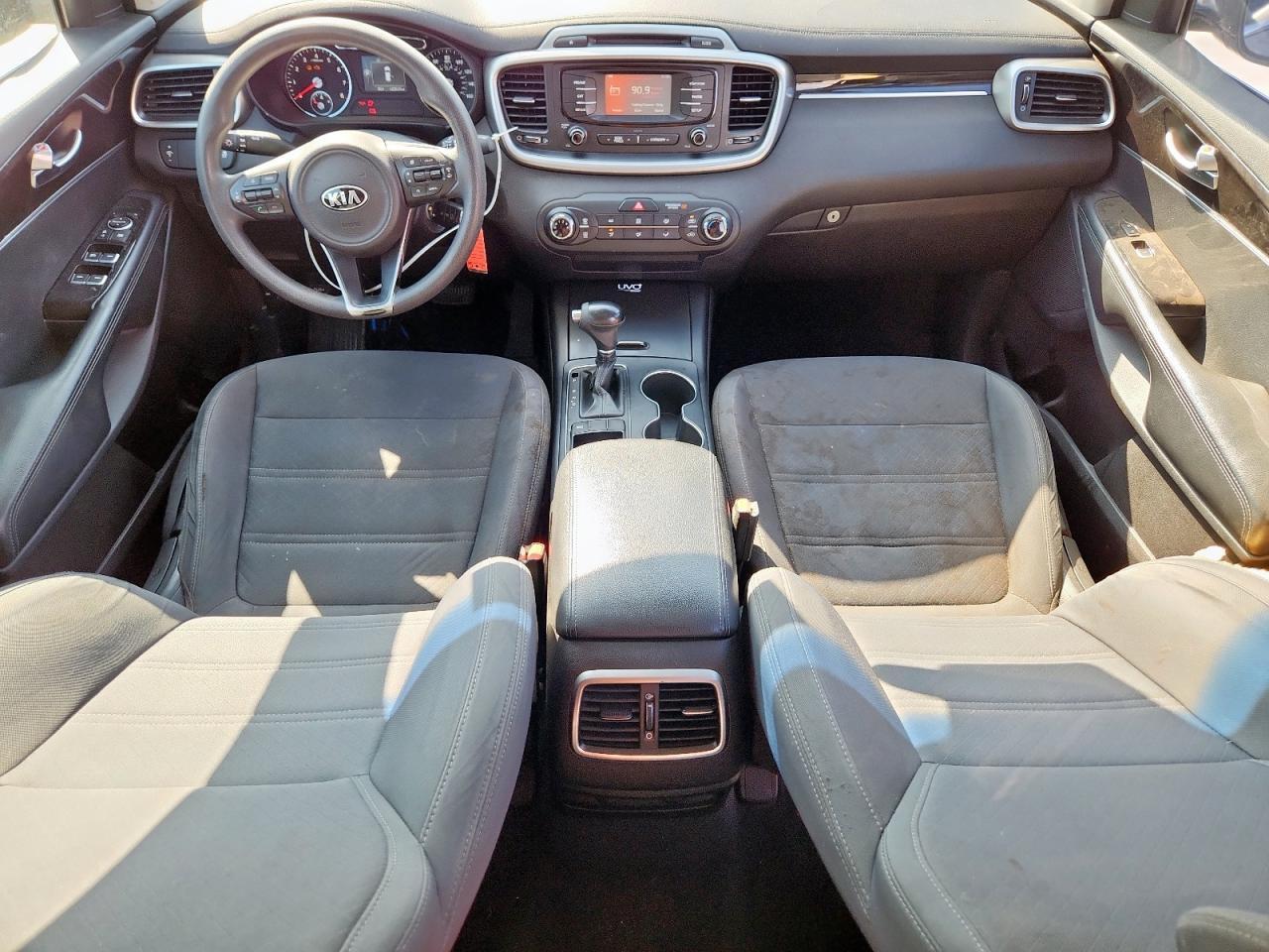 2016 KIA SORENTO