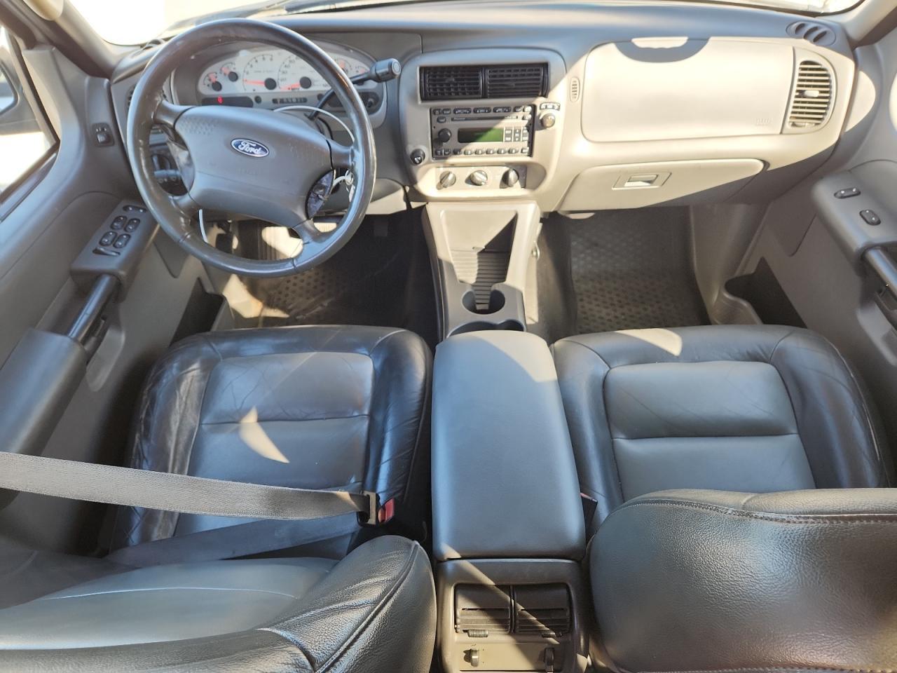 2004 FORD Explorer Sport Trac