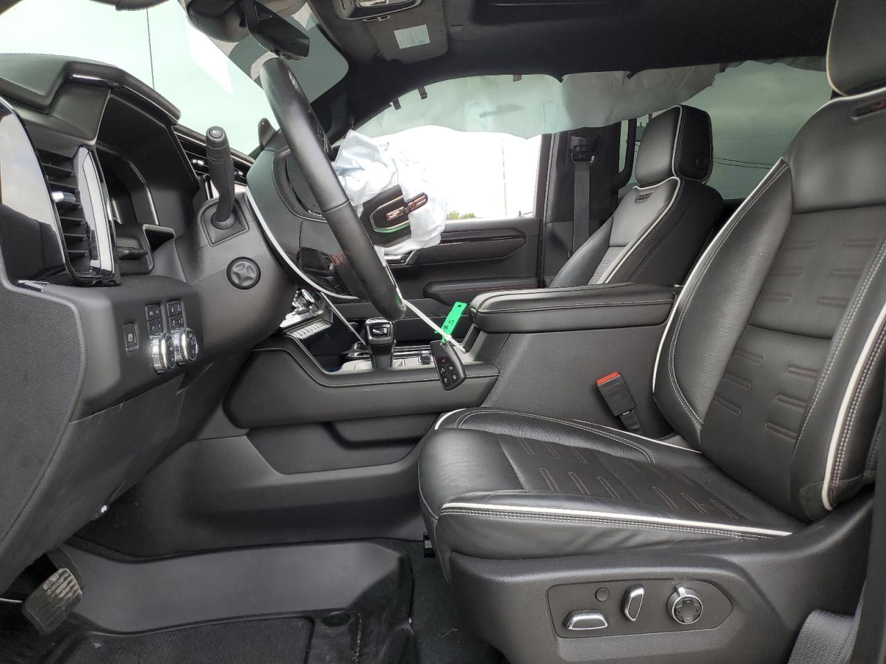 2023 GMC Sierra
