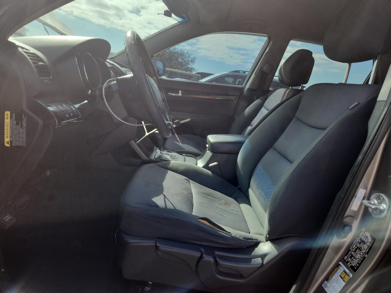 2011 KIA SORENTO