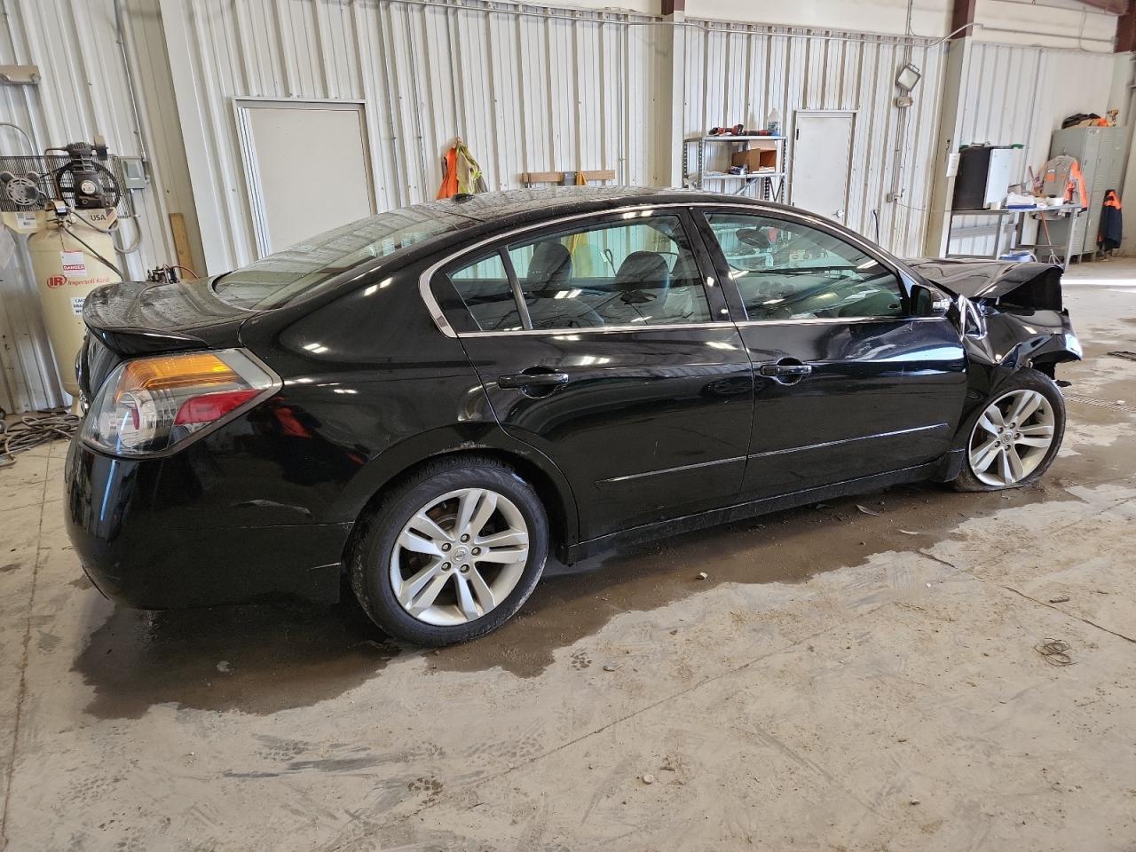 2010 NISSAN ALTIMA