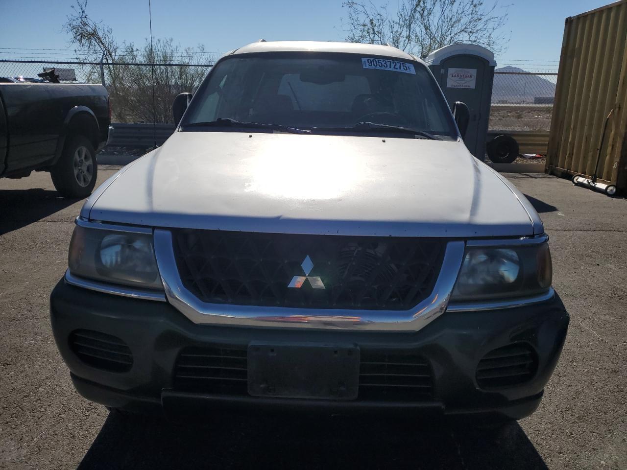 2003 MITSUBISHI Montero