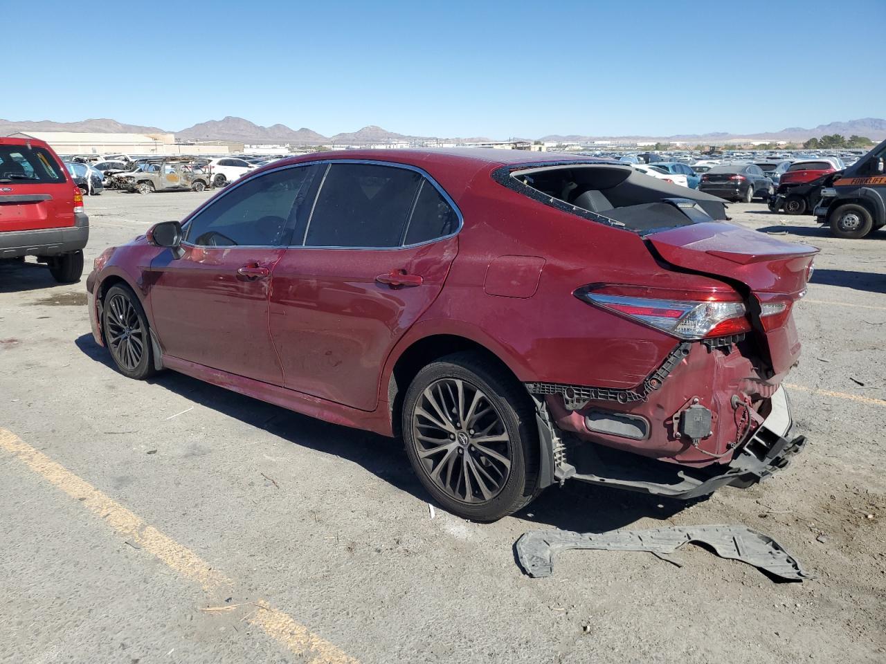 2018 TOYOTA CAMRY