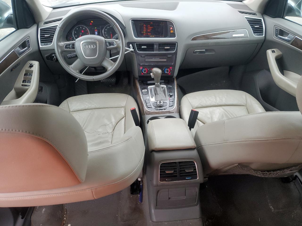 2010 AUDI Q5