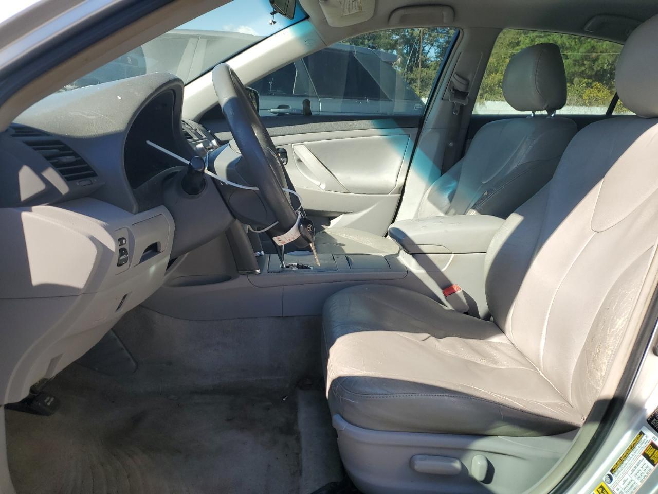 2011 TOYOTA CAMRY