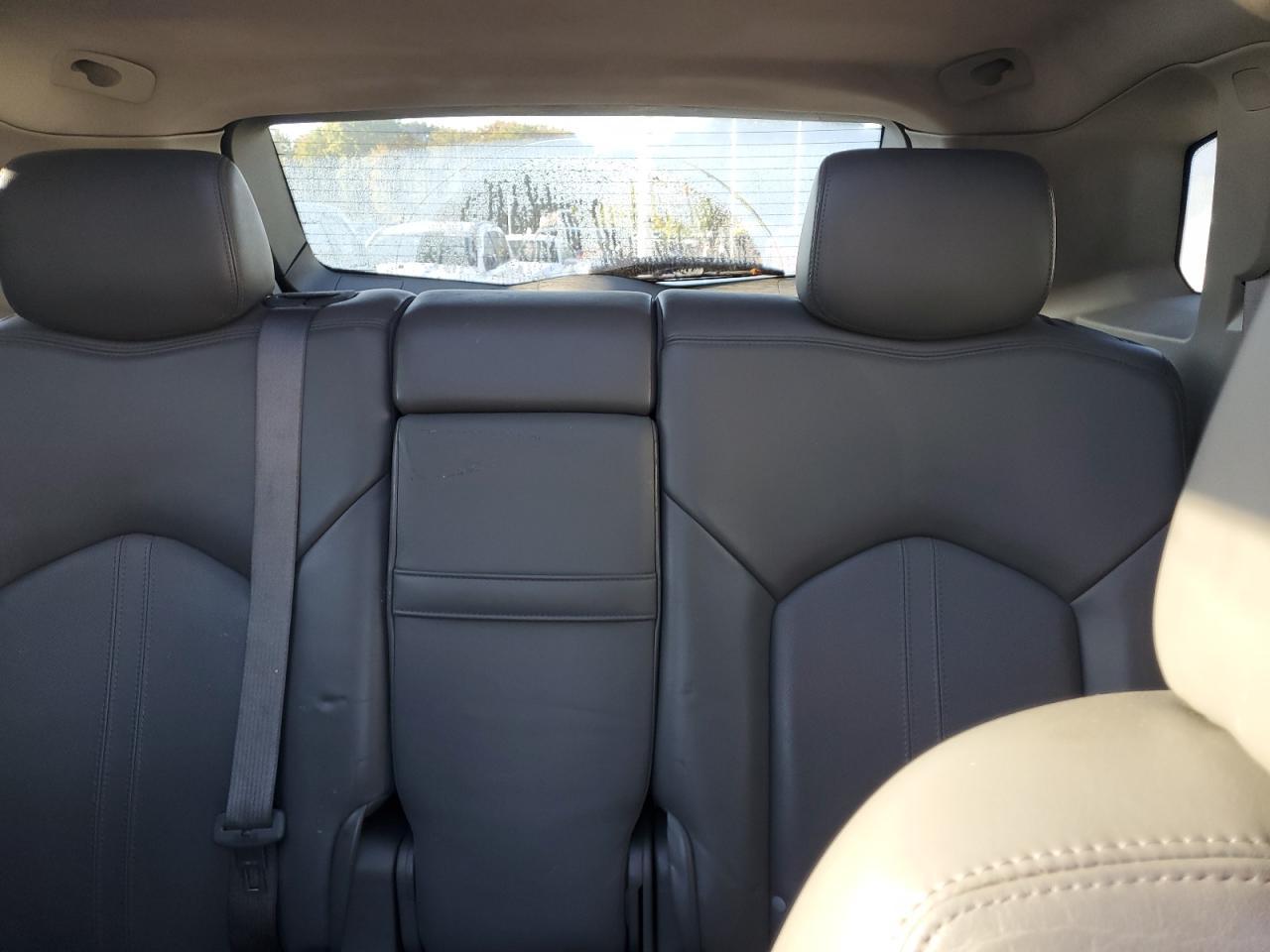 2011 CADILLAC SRX