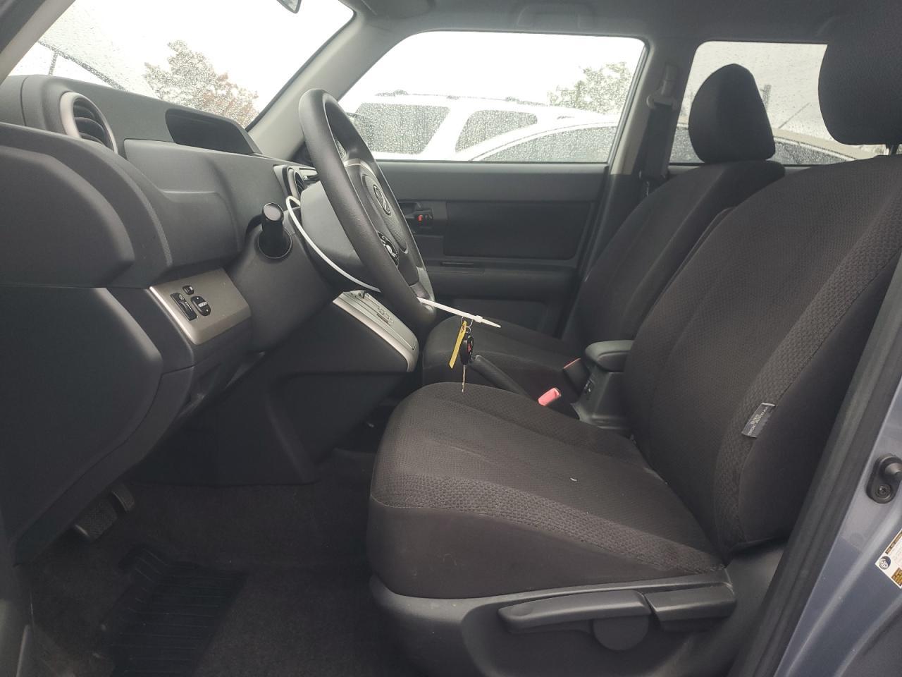 2009 TOYOTA SCION