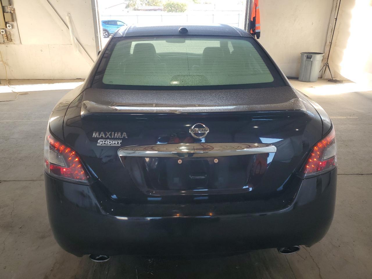 2014 NISSAN Maxima